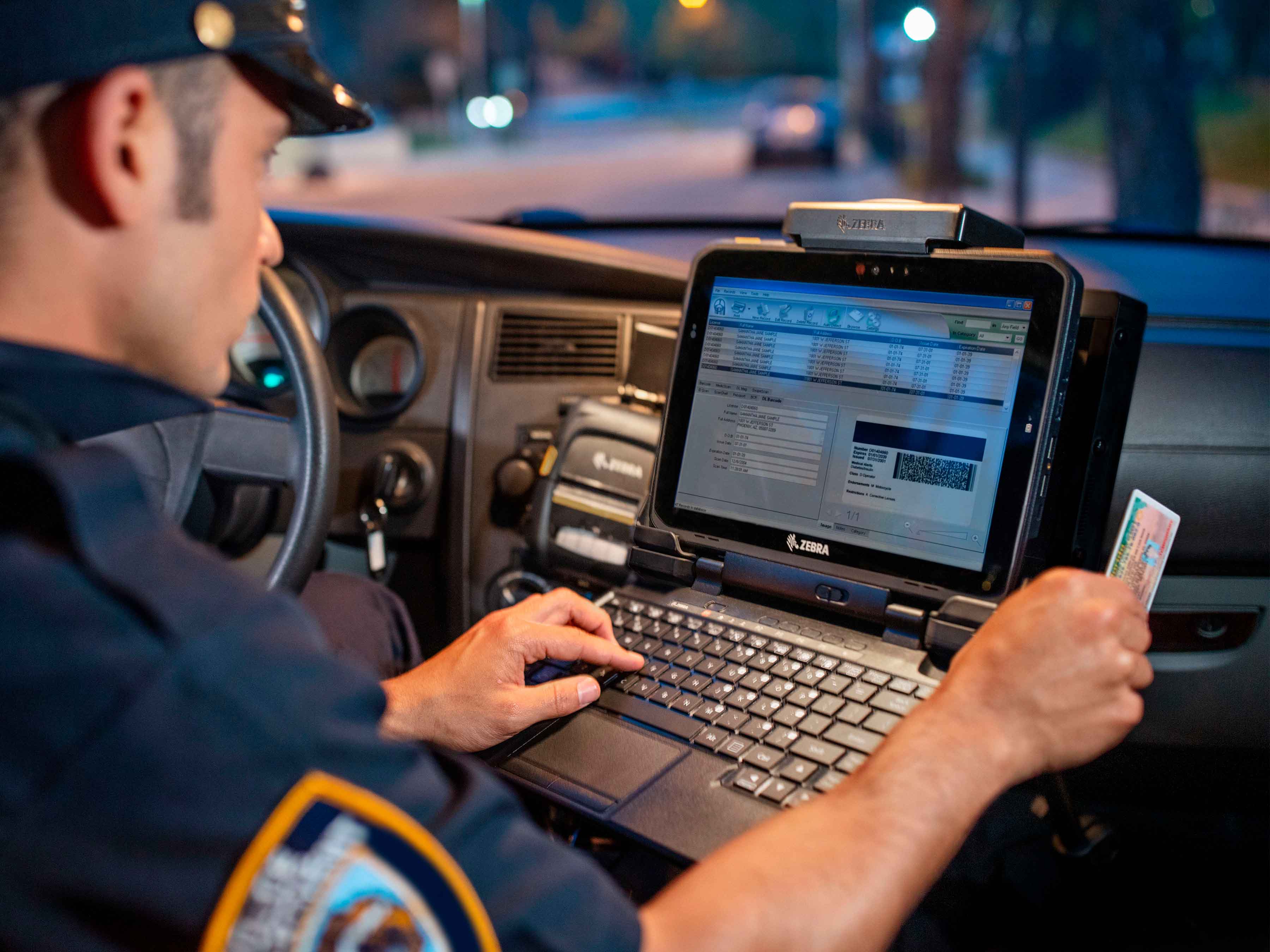 et8x-app-government-tablets-police-license-5x4-3600